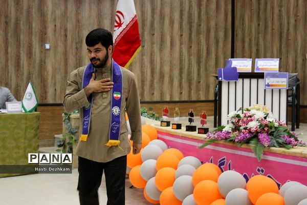 برگزاری مرحله نهایی دومین دوره مسابقات مناظره دانش‌آموزی پسران استان فارس