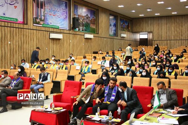برگزاری مرحله نهایی دومین دوره مسابقات مناظره دانش‌آموزی پسران استان فارس