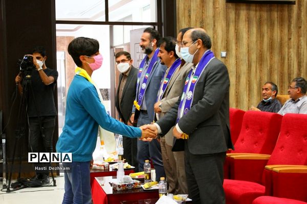 برگزاری مرحله نهایی دومین دوره مسابقات مناظره دانش‌آموزی پسران استان فارس