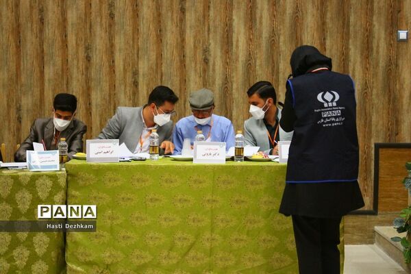 برگزاری مرحله نهایی دومین دوره مسابقات مناظره دانش‌آموزی پسران استان فارس