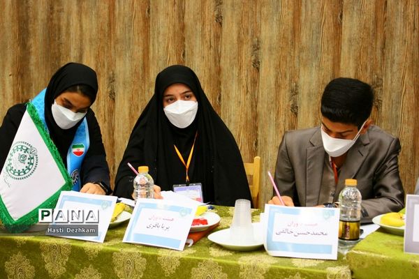 برگزاری مرحله نهایی دومین دوره مسابقات مناظره دانش‌آموزی پسران استان فارس