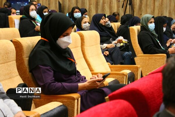 برگزاری مرحله نهایی دومین دوره مسابقات مناظره دانش‌آموزی پسران استان فارس