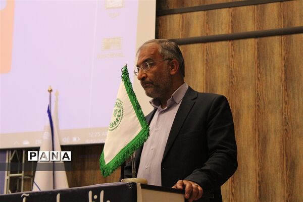 برگزاری مرحله نهایی دومین دوره مسابقات مناظره دانش‌آموزی دختران استان فارس