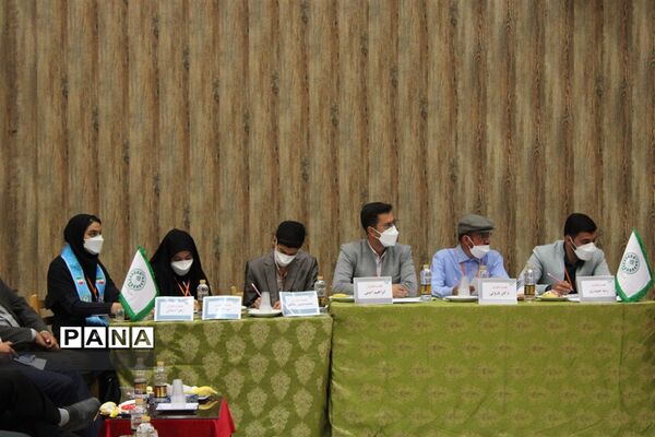 برگزاری مرحله نهایی دومین دوره مسابقات مناظره دانش‌آموزی دختران استان فارس