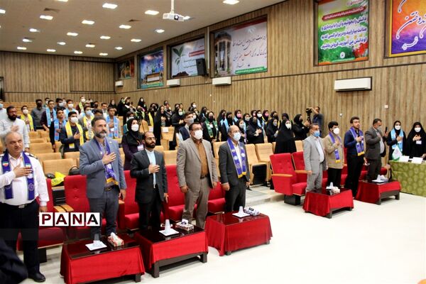 برگزاری مرحله نهایی دومین دوره مسابقات مناظره دانش‌آموزی دختران استان فارس