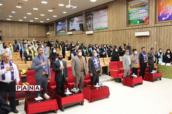 برگزاری مرحله نهایی دومین دوره مسابقات مناظره دانش‌آموزی دختران استان فارس