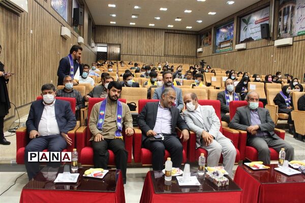 برگزاری مرحله نهایی دومین دوره مسابقات مناظره دانش‌آموزی دختران استان فارس