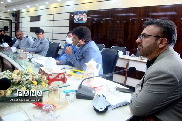 نشست هم‌اندیشی مدیران مدارس بوشهر