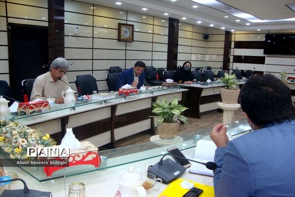 نشست هم‌اندیشی مدیران مدارس بوشهر