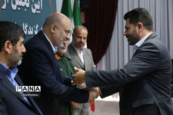آیین تجلیل از معلمان برتر استان آذربایجان شرقی