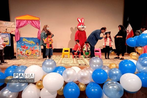 جشن سالروز تاسیس سازمان دانش‌آموزی در بوشهر