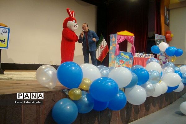 جشن سالروز تاسیس سازمان دانش‌آموزی در بوشهر