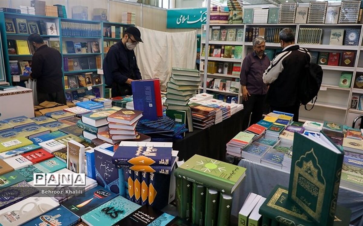 کتاب هدیه می‌دهیم تا نذرمان ماندگار شود