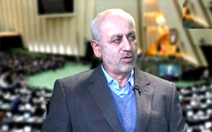 واکنش نماینده تهران به آزادشدن واردات خودرو