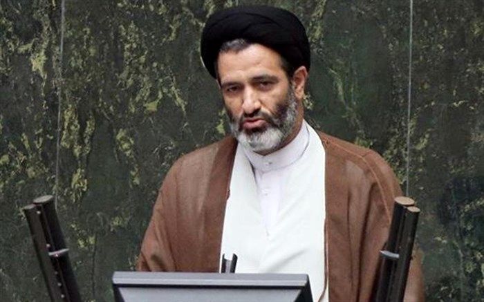 وزارت صمت در آئین‌نامه اجرایی مجوز واردات خودرو‌های بین ۶ تا ۱۰ هزار دلار را بدهد