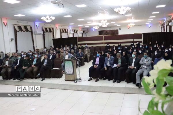 نشست صمیمی مسئولان با فرهنگیان شهرستان  آباده