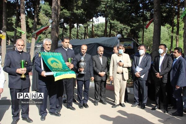 مراسم تکریم معلمان سرآمد آموزش و پرورش شهرستان‌های استان تهران