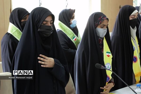 نشست صمیمی قائم مقام سازمان دانش‌آموزی با تشکل‌های دانش‌آموزی هرمزگان