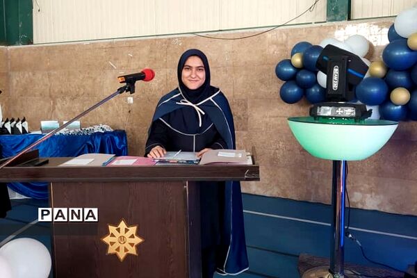 جشن فارغ‌التحصیلی دانش‌آموزان پایه دوازدهم مدرسه استعدادهای درخشان فرزانگان رودهن