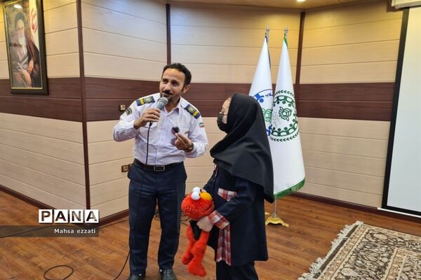 جشن سالروز تاسیس سازمان دانش‌آموزی در منطقه ۱۳ تهران