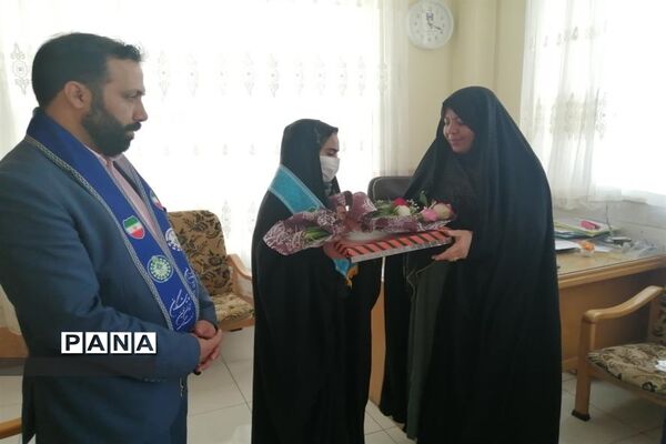 تقدیر از مربیان پیشتاز نمونه استان قم