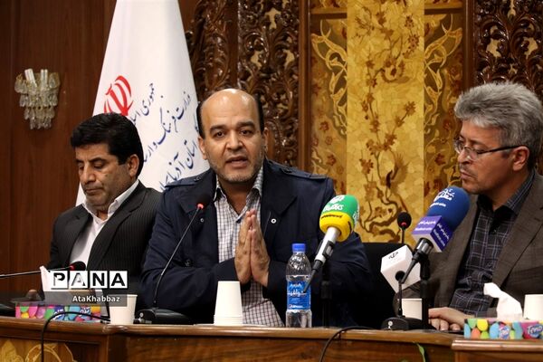 نشست تبیینی طرح مردمی‌سازی و توزیع عادلانه یارانه‌ها در تبریز