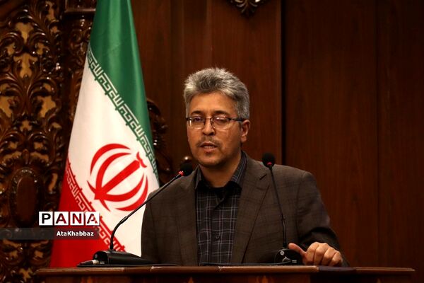 نشست تبیینی طرح مردمی‌سازی و توزیع عادلانه یارانه‌ها در تبریز