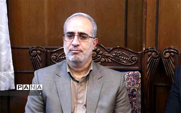 ارائه خدمات درمانی، رفاهی و معیشتی به فرهنگیان ضروری است