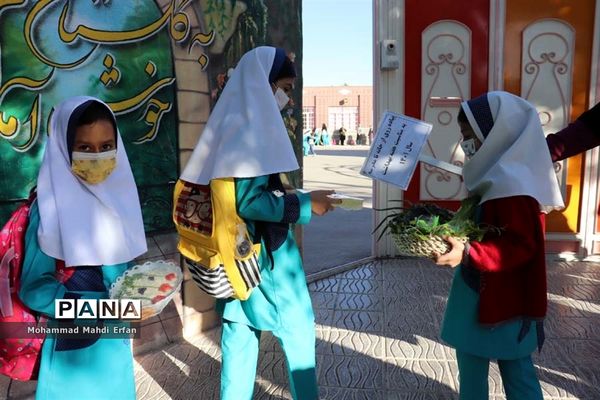 پیاده‌روی و صبحانه سالم در مدارس آباده