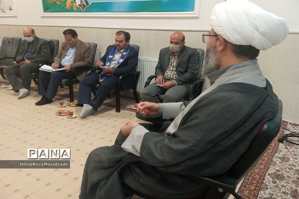گردهمایی نماینده تشکل‌های دانش‌آموزی در دفتر امام جمعه کاشمر