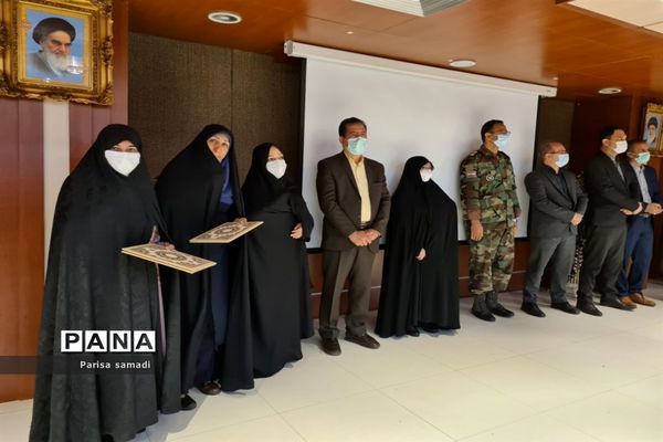 آیین تجلیل از معلمان نمونه استانی و منطقه‌ای در منطقه ۱۳ شهر تهران