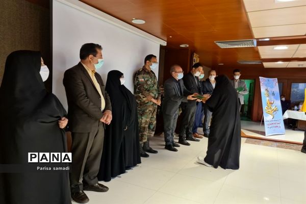 آیین تجلیل از معلمان نمونه استانی و منطقه‌ای در منطقه ۱۳ شهر تهران