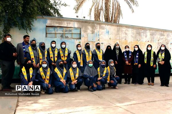 دیدار جمعی از دانش‌آموزان مدرسه تشکیلاتی پاینده با مدیر سازمان دانش‌آموزی استان خوزستان