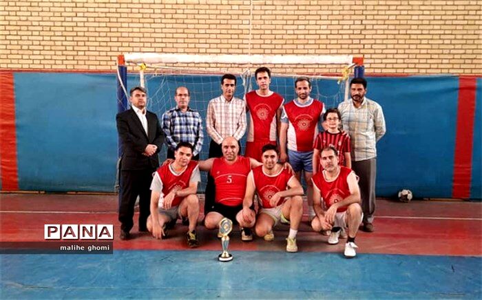 مسابقات ورزشی فرهنگیان منطقه کهریزک