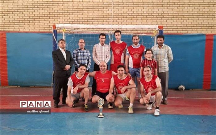 مسابقات ورزشی فرهنگیان منطقه کهریزک