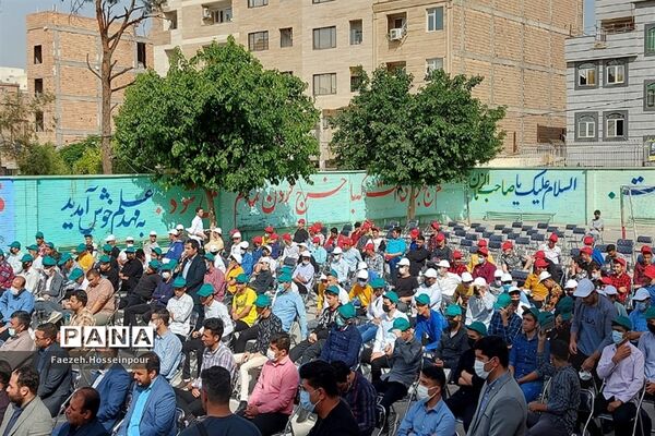 نهضت ملی طراحی و ایجاد ۲۱۰۰ فضای ورزشی درون مدرسه‌ای در بهارستان‌ دو