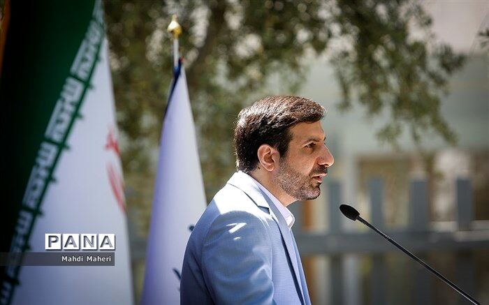 طحان‌نظیف: آیت الله فاطمی‌نیا ‌حق بزرگی بر جوانان دارد