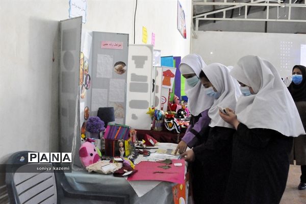 افتتاح نمایشگاه جشنواره‌های جابربن حیان و بوم در ناحیه دو ساری