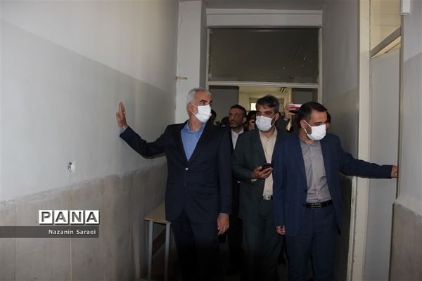 بازدید وزیر آموزش و پرورش از واحدهای آموزشی و پروژه‌های ورزشی اسلامشهر