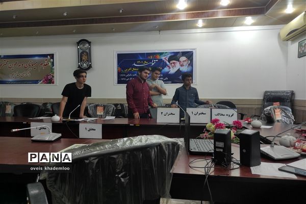 سومین مرحله مناظره دانش‌آموزی پسران نکا و گلوگاه