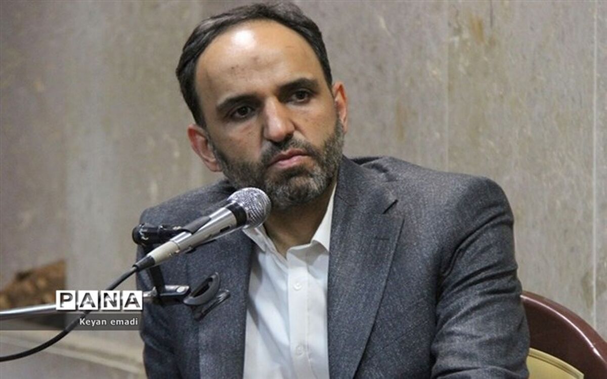 برای آموزش جهاد تبیین و روابط عمومی باید به مدارس بازگردیم
