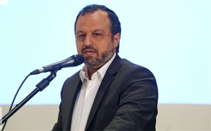 وزیر اقتصاد: اصلاح تخصیص ارز ترجیحی، خواسته فعالان اقتصادی بود