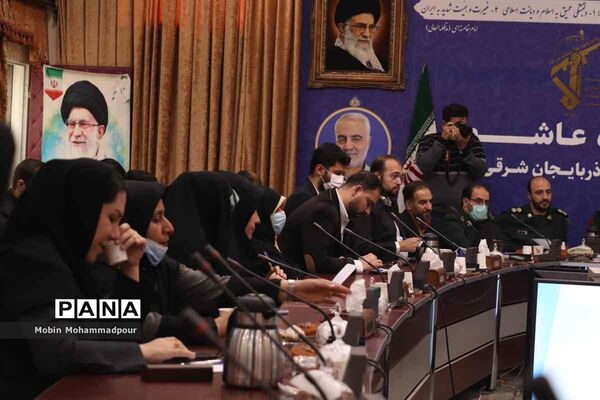 نشست صمیمی فرمانده سپاه عاشورا آذربایجان شرقی با اصحاب رسانه