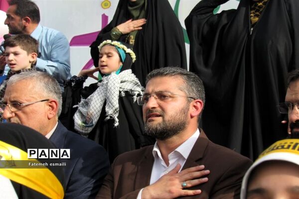 اجتماع دهه نودی‌ها در بوستان ولایت ساری