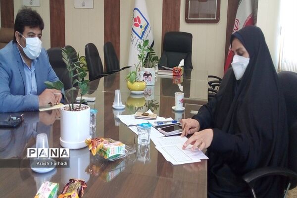 جلسه کمیته تبلیغات نخستین کنگره شهدای فرهنگی و دانش‌آموزی استان بوشهر