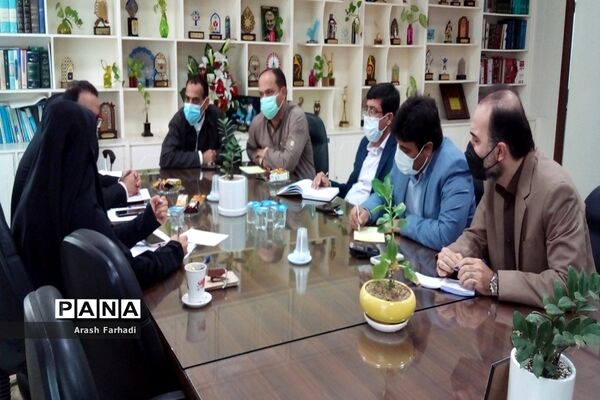 جلسه کمیته تبلیغات نخستین کنگره شهدای فرهنگی و دانش‌آموزی استان بوشهر