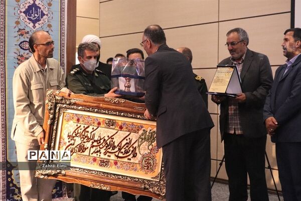 مراسم تکریم و معارفه رئیس سازمان بسیج دانش‌آموزی سپاه عاشورا استان آذربایجان شرقی