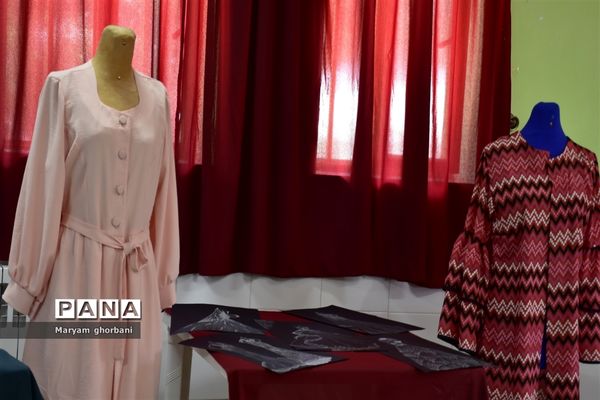 جشن فارغ التحصیلی و امتحان عملی پایه دوازدهم رشته طراحی دوخت در هنرستان قاسم نیا بهنمیر