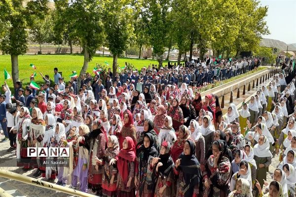 اجرای مراسم سرود سلام فرمانده در کلات