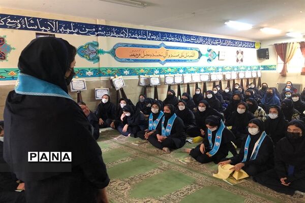 برگزاری اردوی آموزشی پیشتازان دبیرستان قلم چی ناحیه 3 کرج